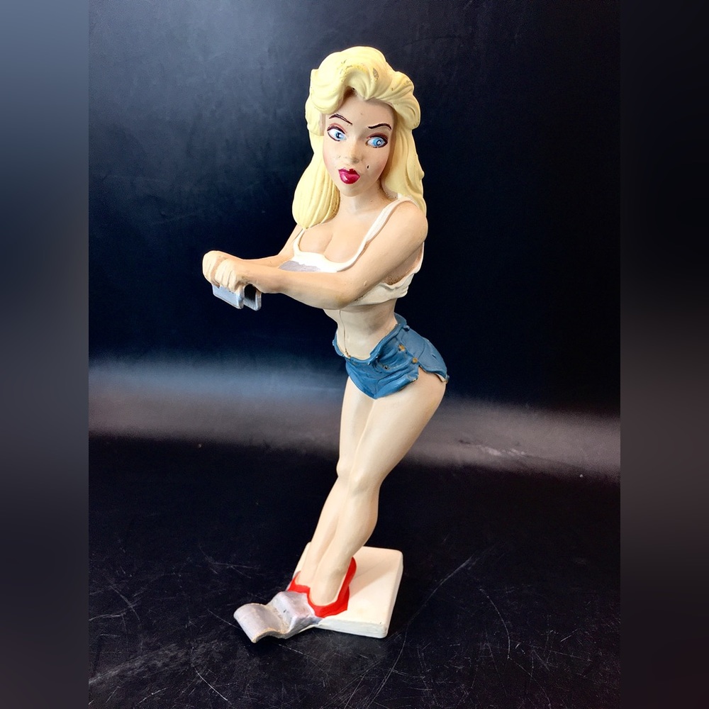 Bottoms Up Vintage Rockabilly Style R. Debars Ganz Sexy  Beer/Soda Can Holder